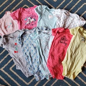 Carter's onesies 😍
